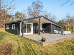 Holiday Home Krum - 250m from the sea by Interhome, Bogø By